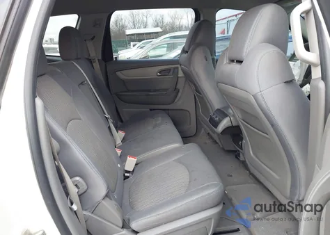 2015 Chevrolet Traverse Ls z USA, uszkodzony, nr VIN 1GNKVFKD1FJ209979
